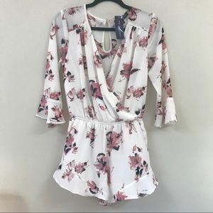 Floral Romper🌸🌺